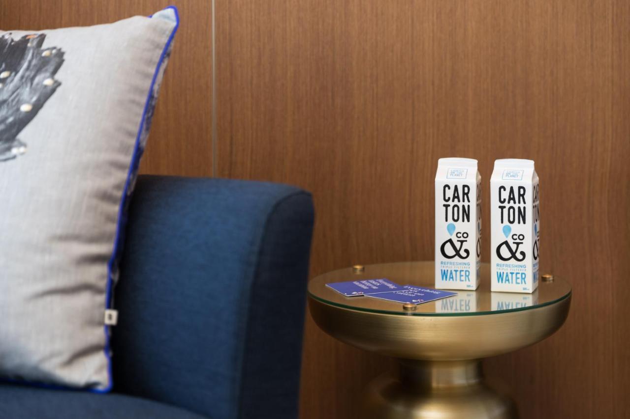 คริสตัลบรูค ไรลีย์ Hotel แคนส์ ภายนอก รูปภาพ Carton d'eau