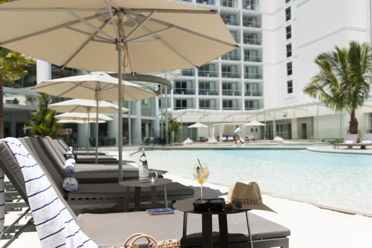 คริสตัลบรูค ไรลีย์ Hotel แคนส์ ภายนอก รูปภาพ The pool at The Pearl
